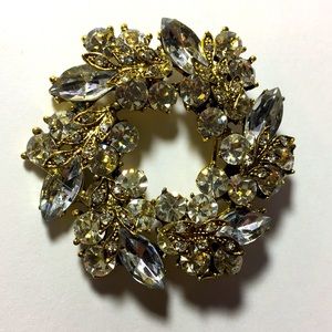 Wreath Brooch or Pendant